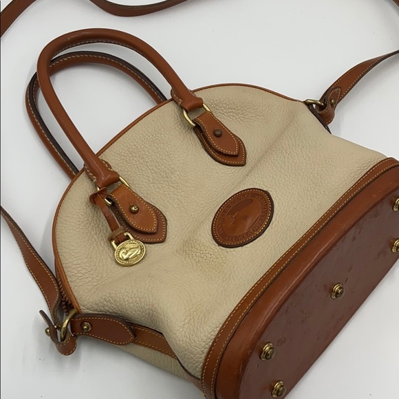 Dooney & Bourke Handbags - Vintage Dooney & Bourke dome crossbody satchel bag